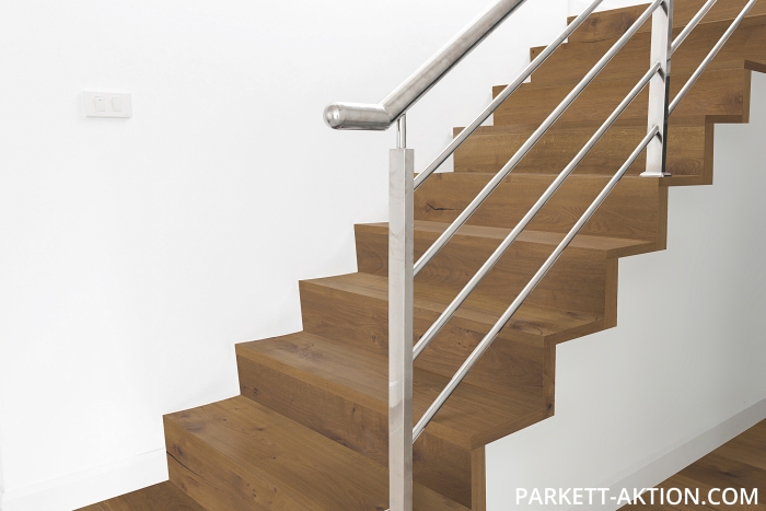 Parkett Treppen Profil L modern aus Art.Nr.: 100050 Eiche Country geräuchert handgehobelt geölt