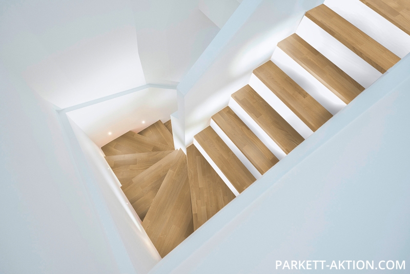 Parkett Treppen Profil U home aus Art.Nr.: 300300 3-Stab Eiche Natur versiegelt Klickparkett